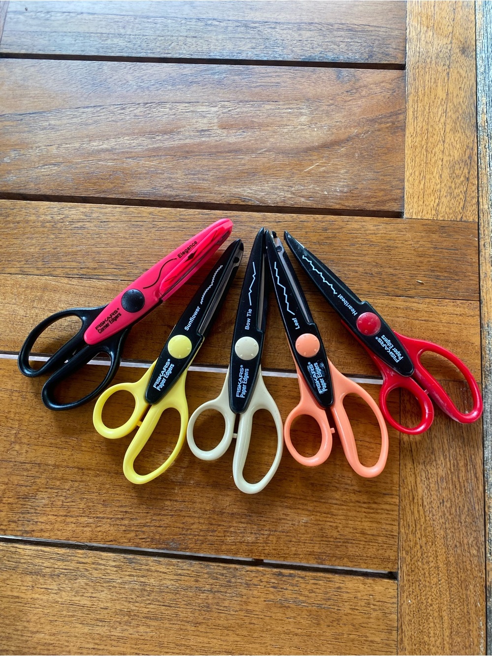 Assorted FISKARS Decorative Edge Scissors - Multi-Color Set